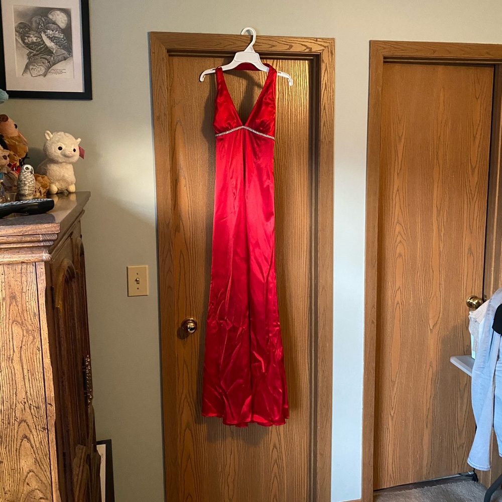 Red prom dress
